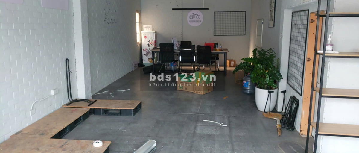 Cho thuê cửa hàng tại 67 Lê Văn Lương