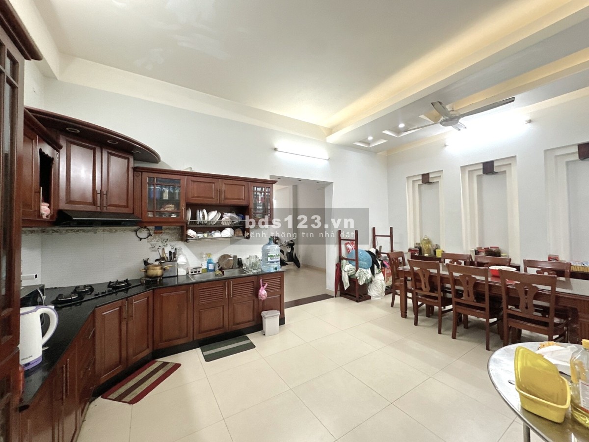 Bán nhà quận 6 - 4 tầng hẻm xe hơi khu dân trí an ninh - Diện tích lớn nhà mới đẹp - 15 T
