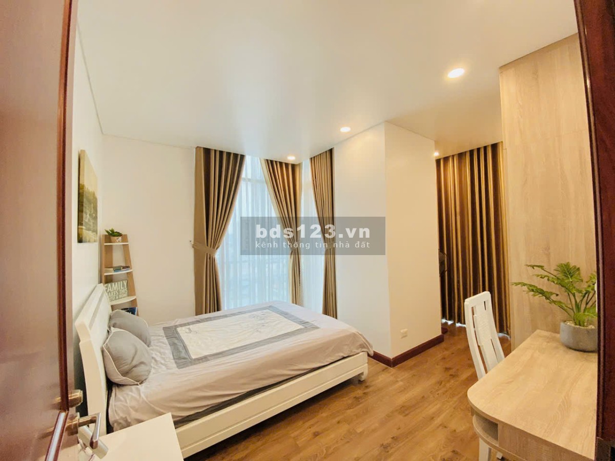 Chính chủ bán gấp CH Indochina Park Tower Q1, 95m2, 3PN, 2WC, góc, SH lâu dài. Giá thật: 6.1 tỷ TL