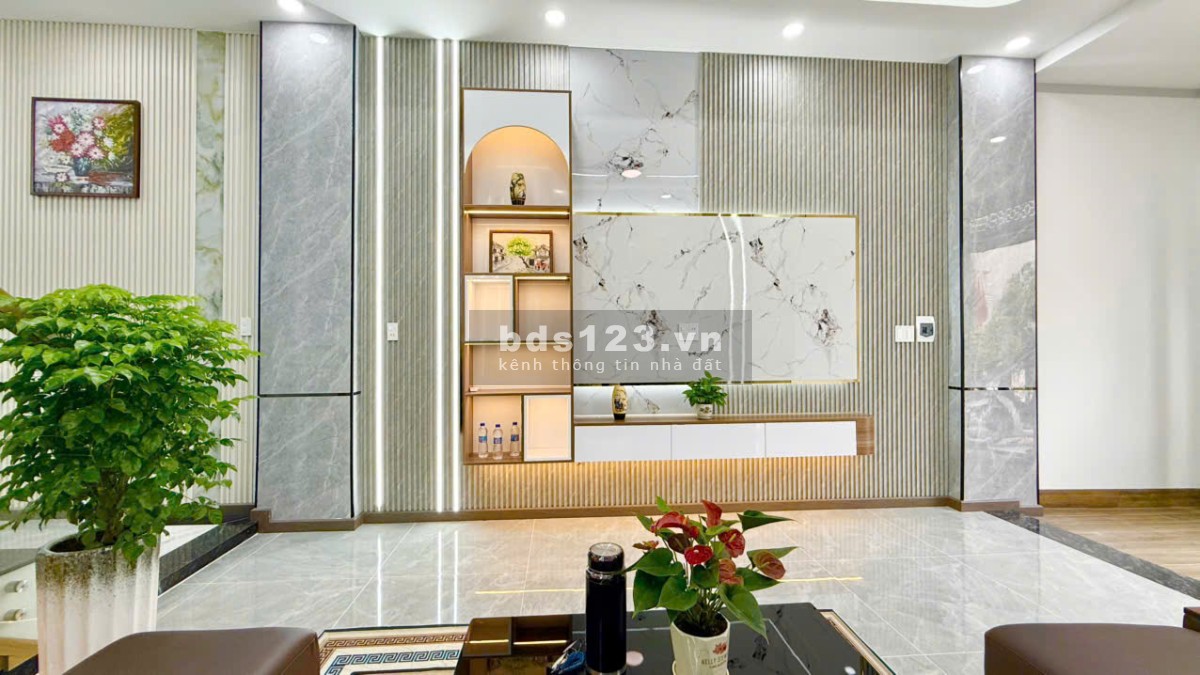 Bán nhà 1 trệt 2 lầu, chỉ 1,25 tỷ, gần chợ Bà Tri, Bình Dương, vào ở ngay!