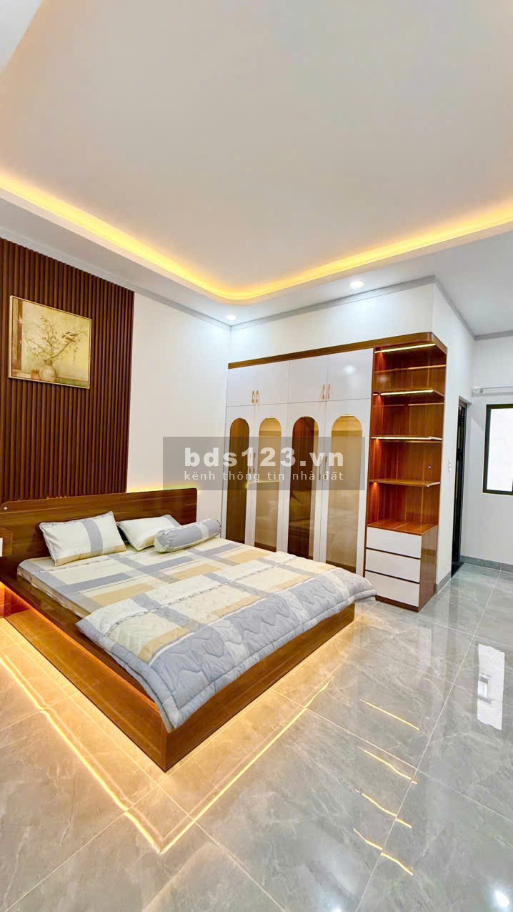 Bán nhà 1 trệt 2 lầu, chỉ 1,25 tỷ, gần chợ Bà Tri, Bình Dương, vào ở ngay!