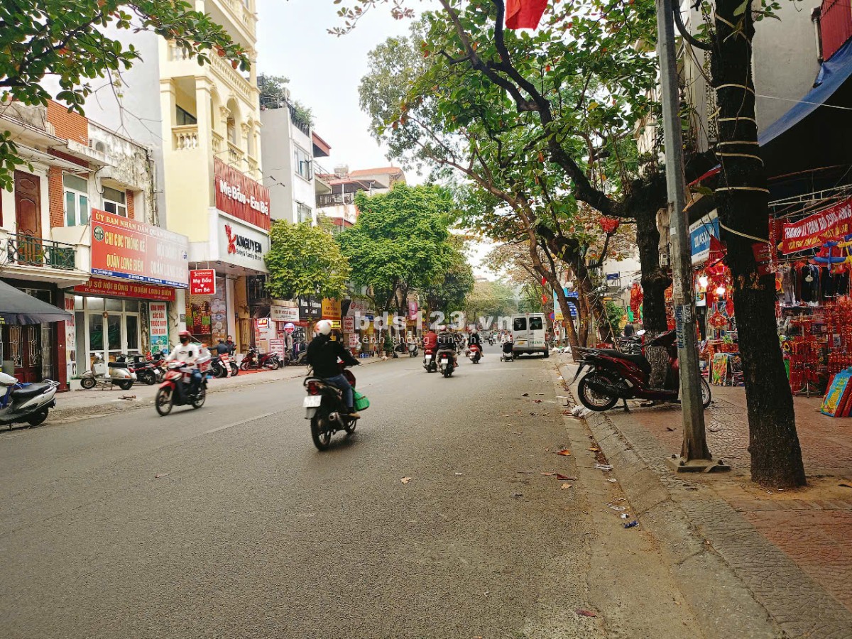 Bán nhà Ngọc Lâm 7 tỷ ô tô 50M*4 tầng thông trục Hồng Tiến kinh doanh