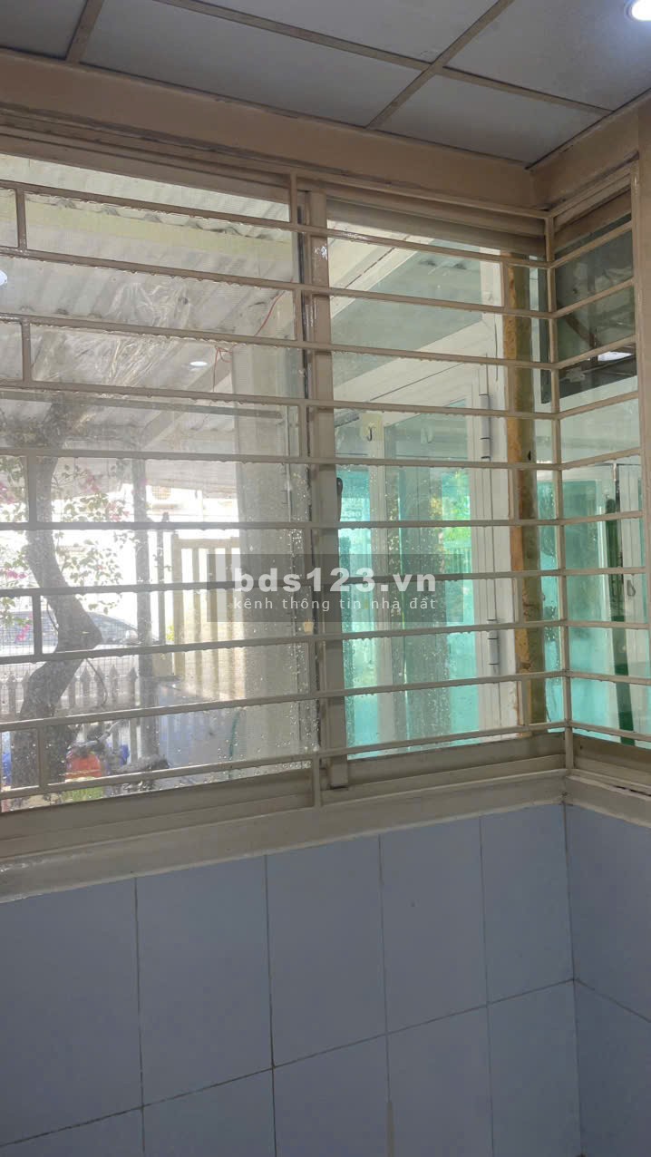 Cần bán gấp nhà khu dân cư Ehome 4, 75M2, Thuận An Bình Dương