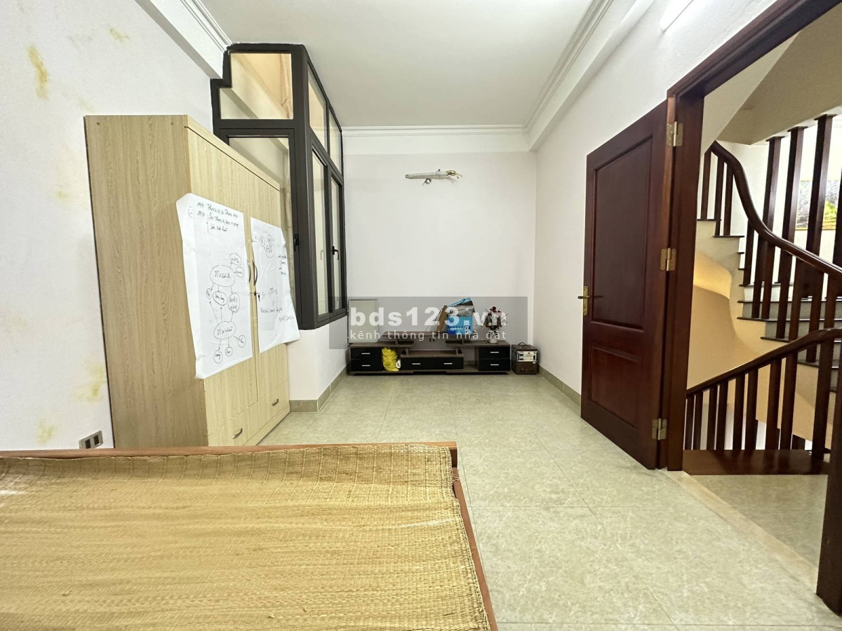 Bán nhà riêng Xuân Đỉnh, sổ đỏ chính chủ, oto, DT 71M2, MT 5,5M, giá 18 tỷ. LH 0834180368