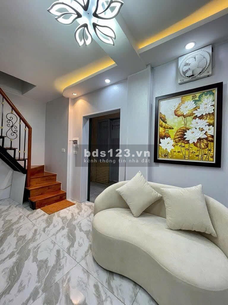 Bán Nhà Ngõ 106 Hoàng Quốc Việt Nghĩa Đô Cầu Giấy DT 40M - 11 Tỷ