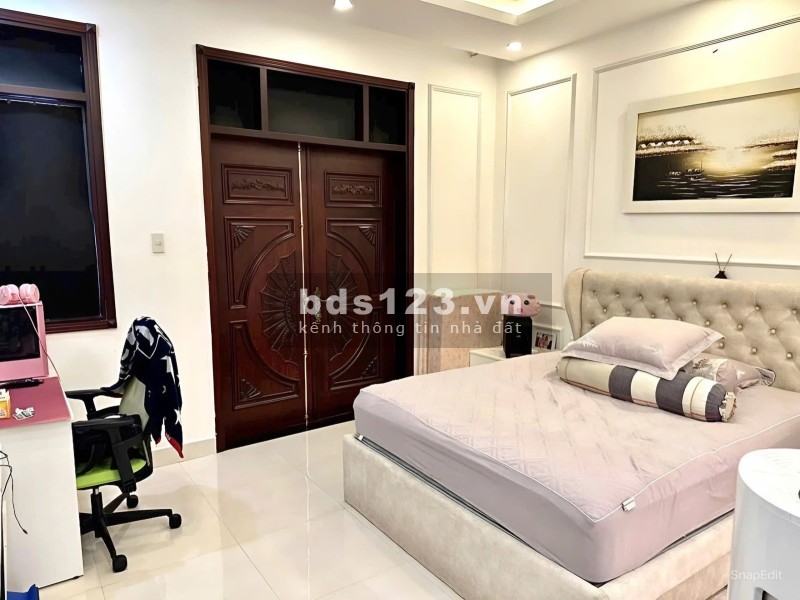 Chủ cần bán gấp DT 70m2, hai tầng mới xây.