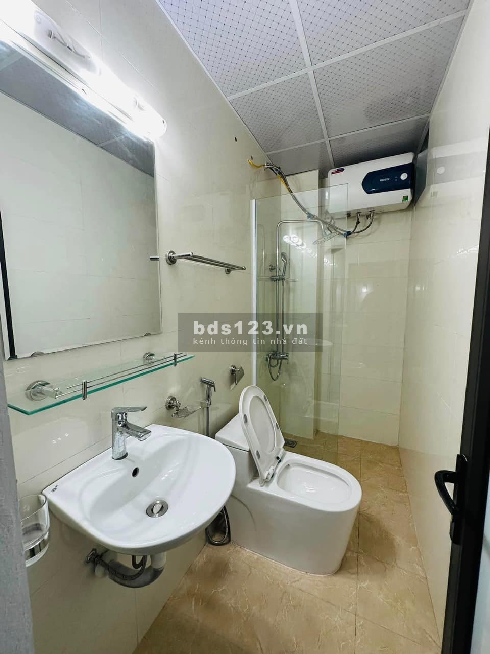 Quá hot - Thụy Khê, Tây Hồ - Nhà đẹp, sát Hồ Tây, giá rẻ đẹp