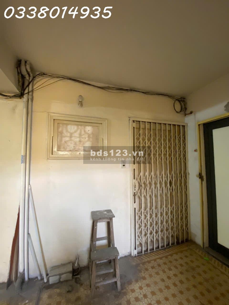 Bán nhà tập thể tầng 4, phố Vạn Bảo, Ba Đình, Hà Nội. Diện tích 70m2 2 Phòng Ngủ