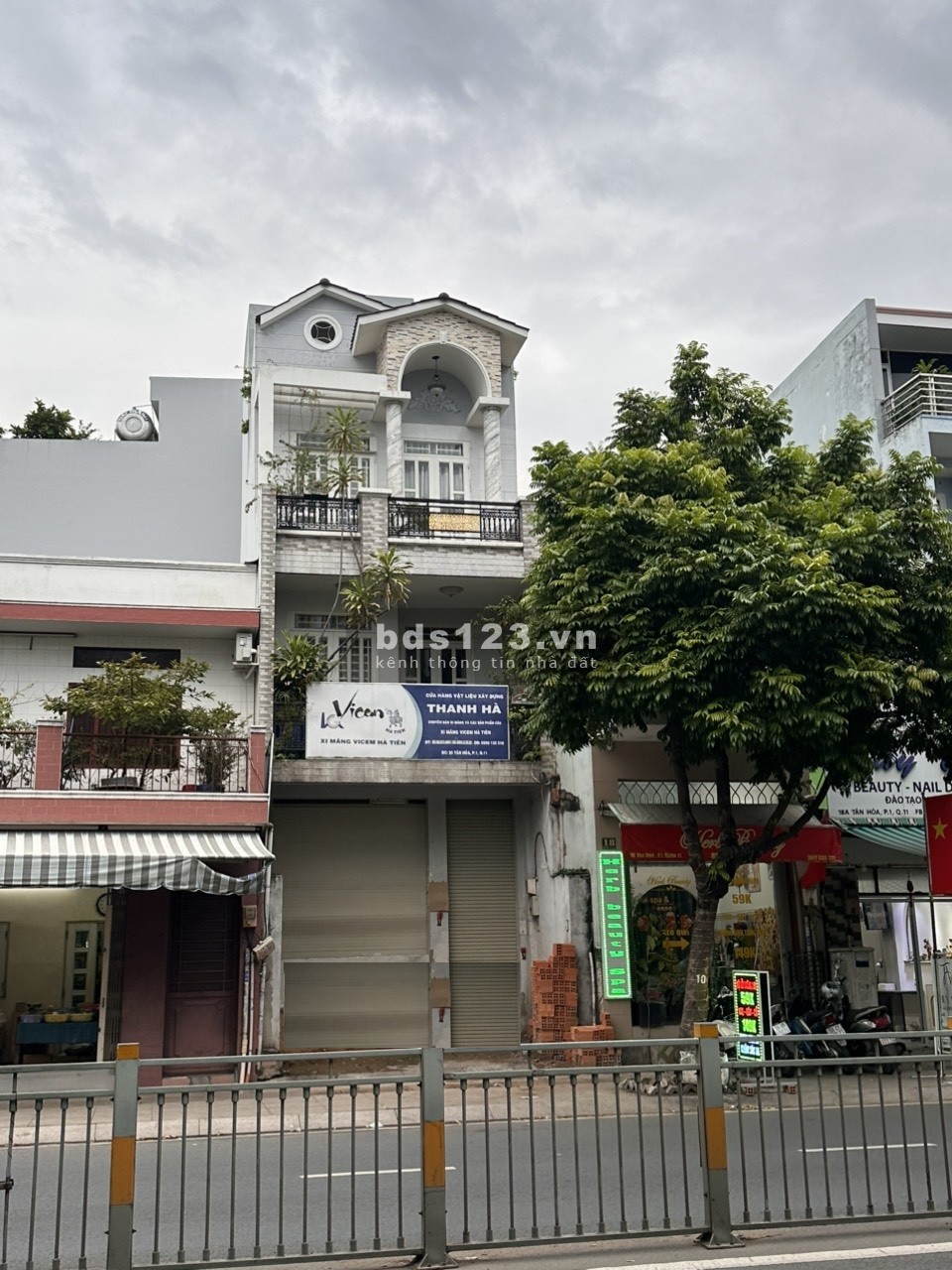 Bán nhà MT đường Tân Hóa quận 11 (4.7X18m) 4 tầng, SHR, đã hoàn công, nhà mới vào ở ngay