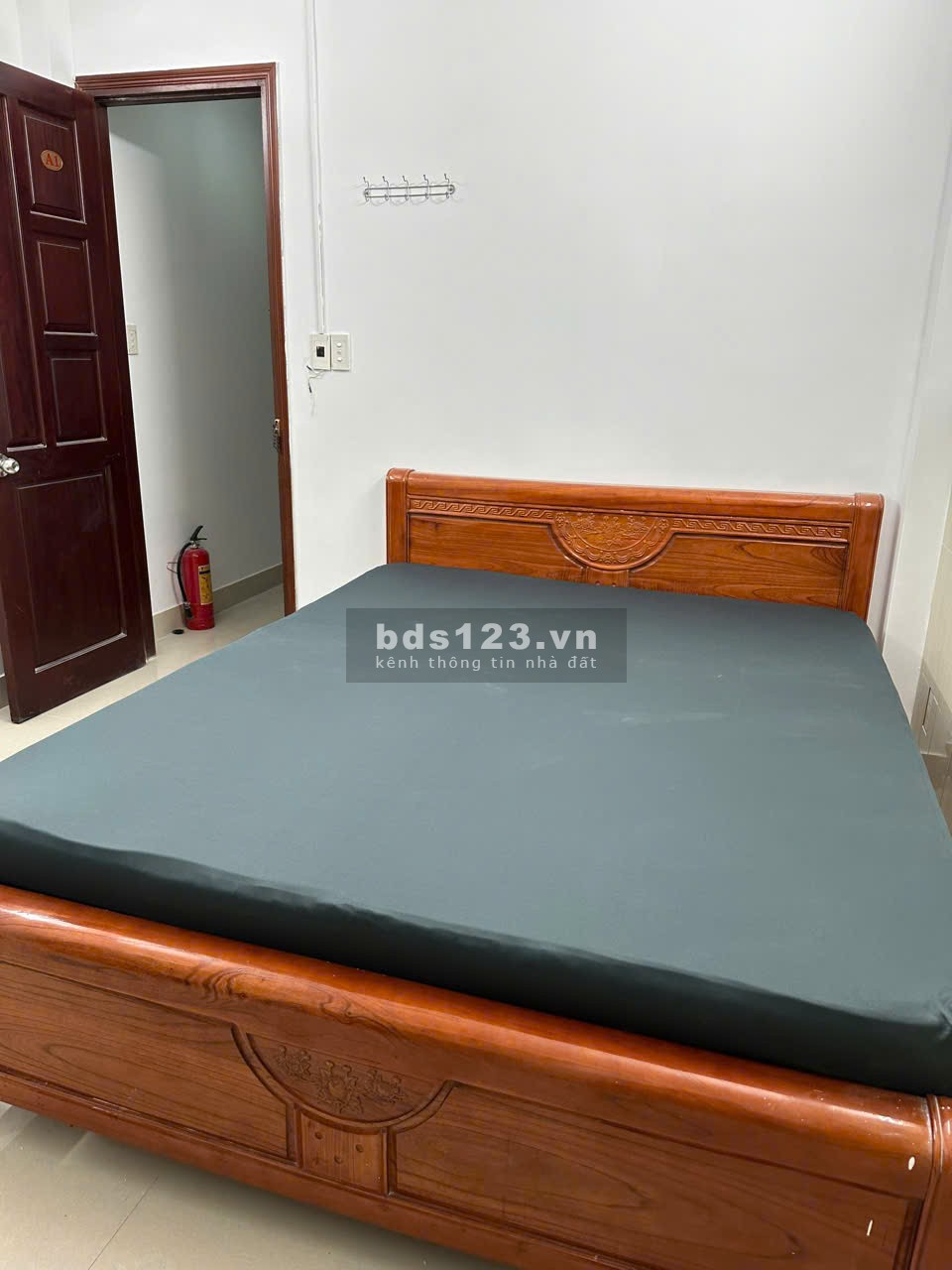 Bán nhà MT đường THUẬN KIỀU Q11, ngang 4,5X14,5m, 5 tầng, cn 60,5m2,