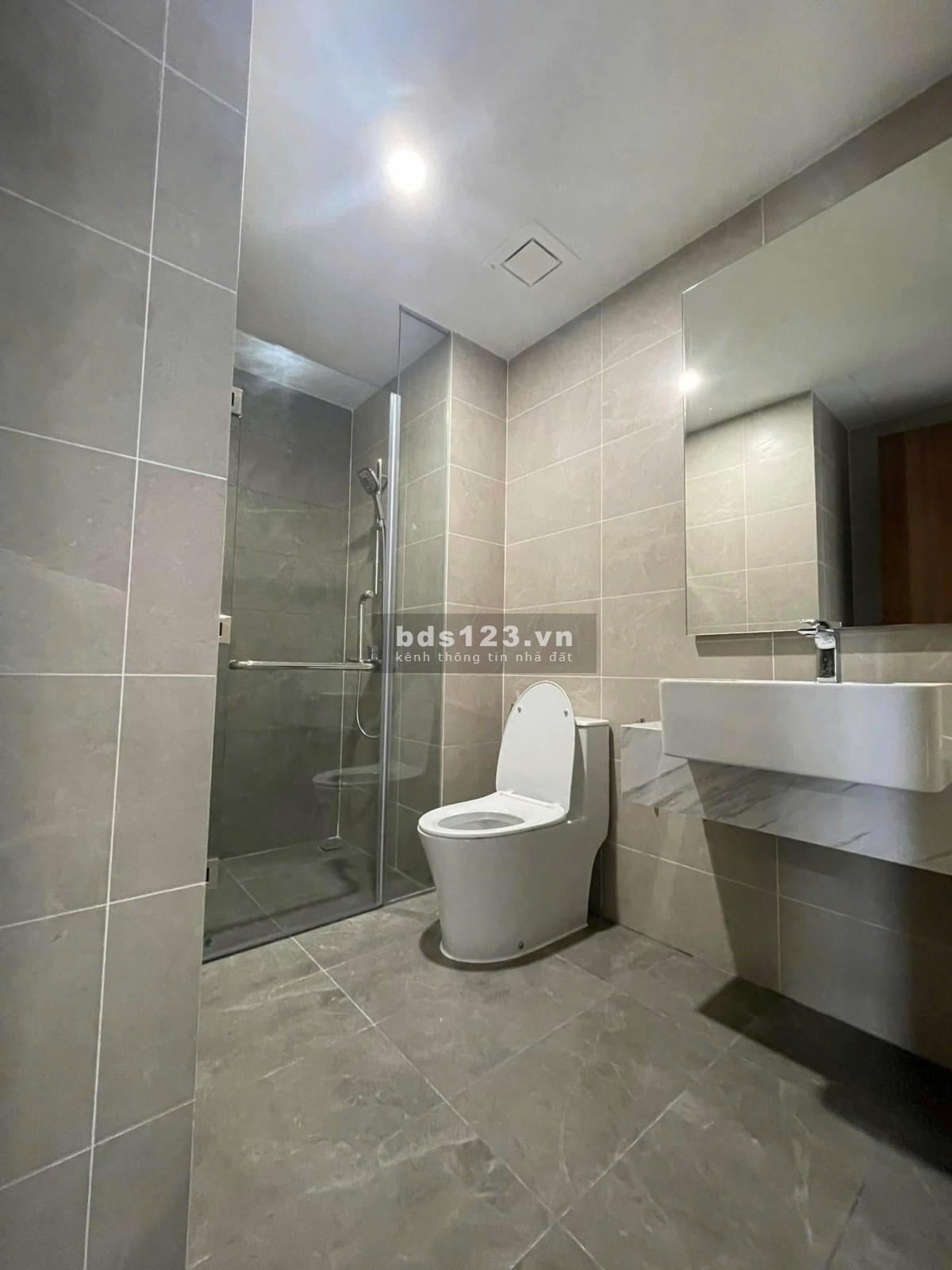Căn hộ Screc quận 3, nội thất cao cấp, 2p ngủ, 2wc, 68m2, 14 triệu