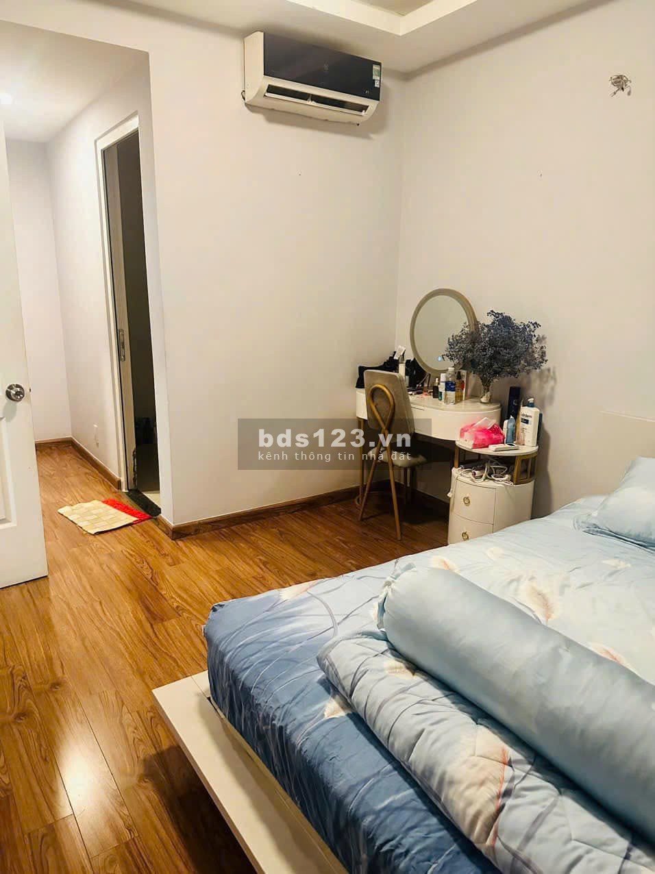 Chung cư 590, CMT8, P11, Quận 3: 79m2, 2p ngủ, 2wc, NT, 14tr