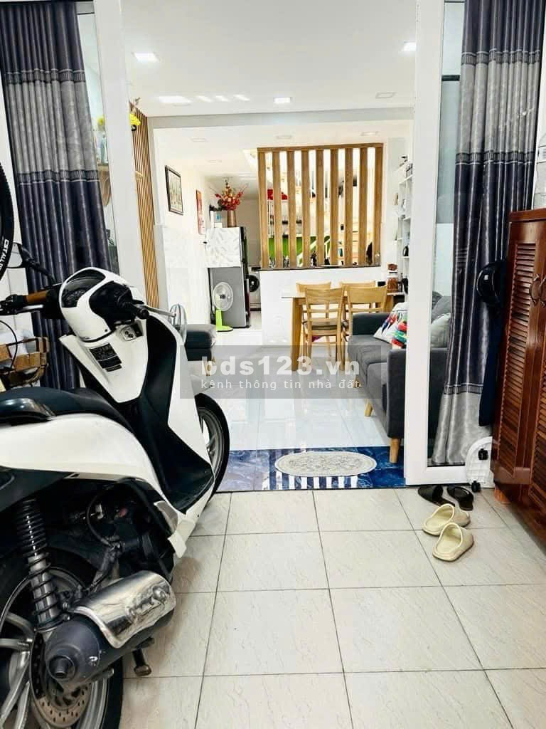 Nhà tôi Bình Chánh cần tiền bán gấp