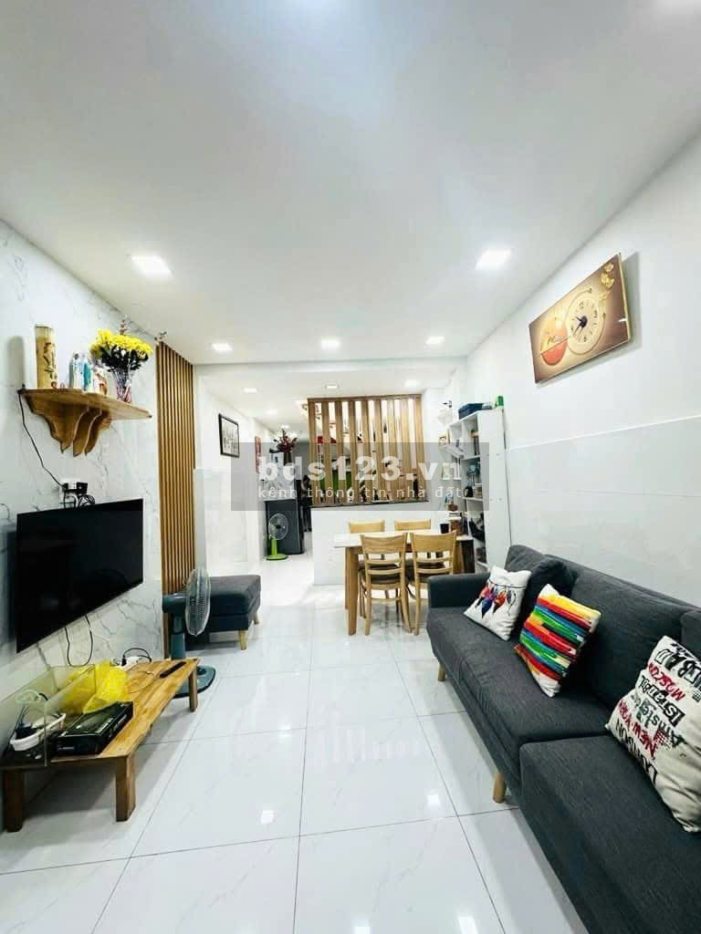 Nhà tôi Bình Chánh cần tiền bán gấp