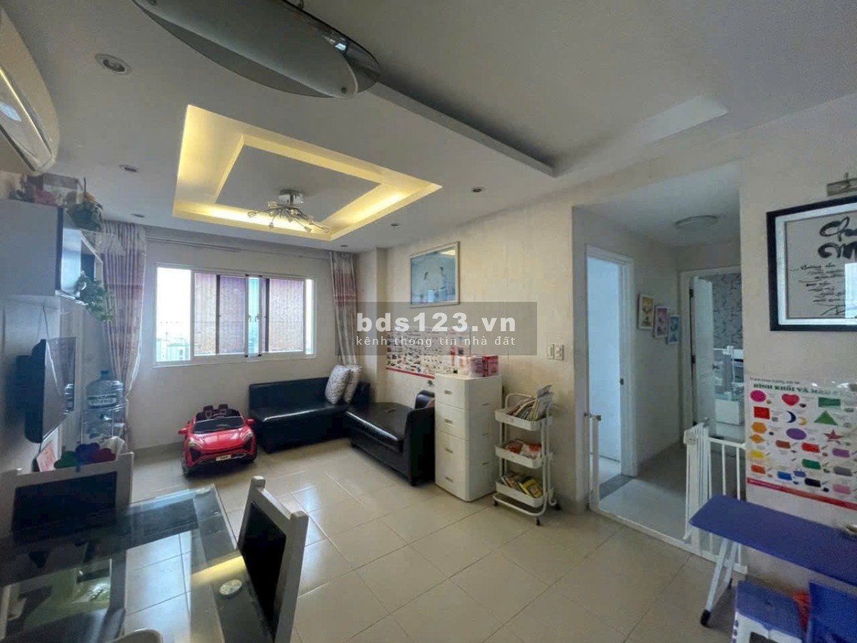 Chung cư 590, CMT8, P11, Q3, 75m2, Nội thất, 14tr/tháng.