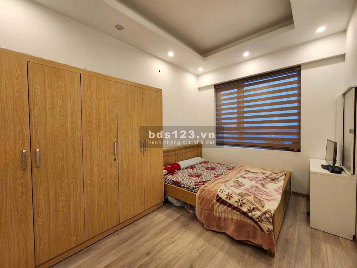 CHCC Screc Tower, Trường Sa, P12, Q3: 73m2, 2p ngủ + có Nt giá 14tr/th