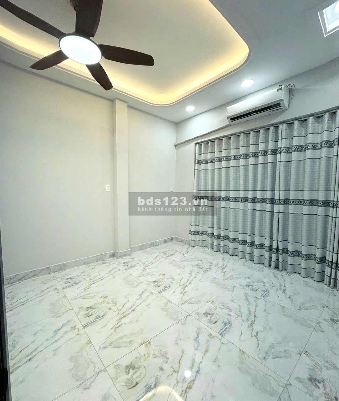 Bán nhà quận 6 - Hẻm xe hơi - Hàng hot nở hậu cực tốt mới đẹp lung linh - 6.5 T