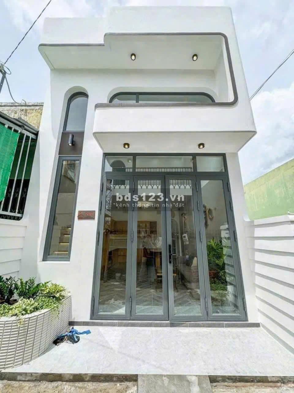 Đi Canada bán nhà Đ. MỄ Cốc Quận 8, 92m2,1 trệt 1 lầu, có sổ hồng riêng