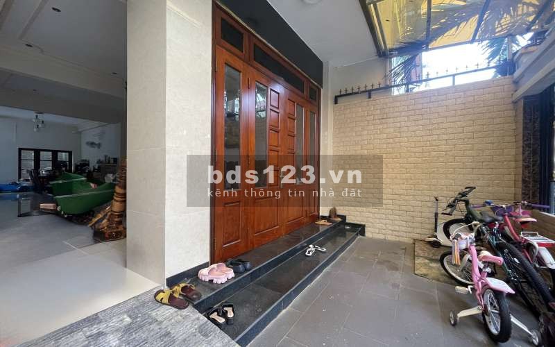 Cho thuê Villa cạnh sông Sài Gòn An Khánh Quận 2