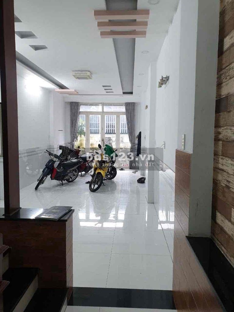 Nhà đẹp nguyên căn nup hẻm Quang Trung P14. 4,5x15m