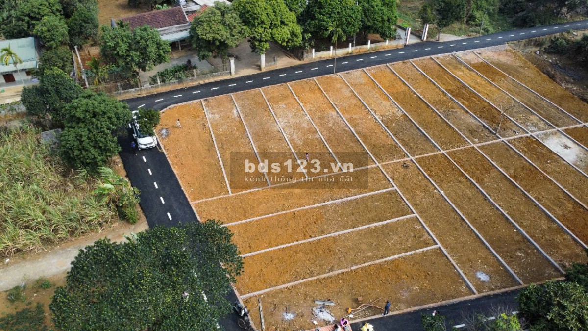 ĐẤT NỀN LÔ GÓC KCN BẢO HIỆU, YÊN THUỶ, HOÀ BÌNH giá chỉ 3xxtr/lô, mt 21m.