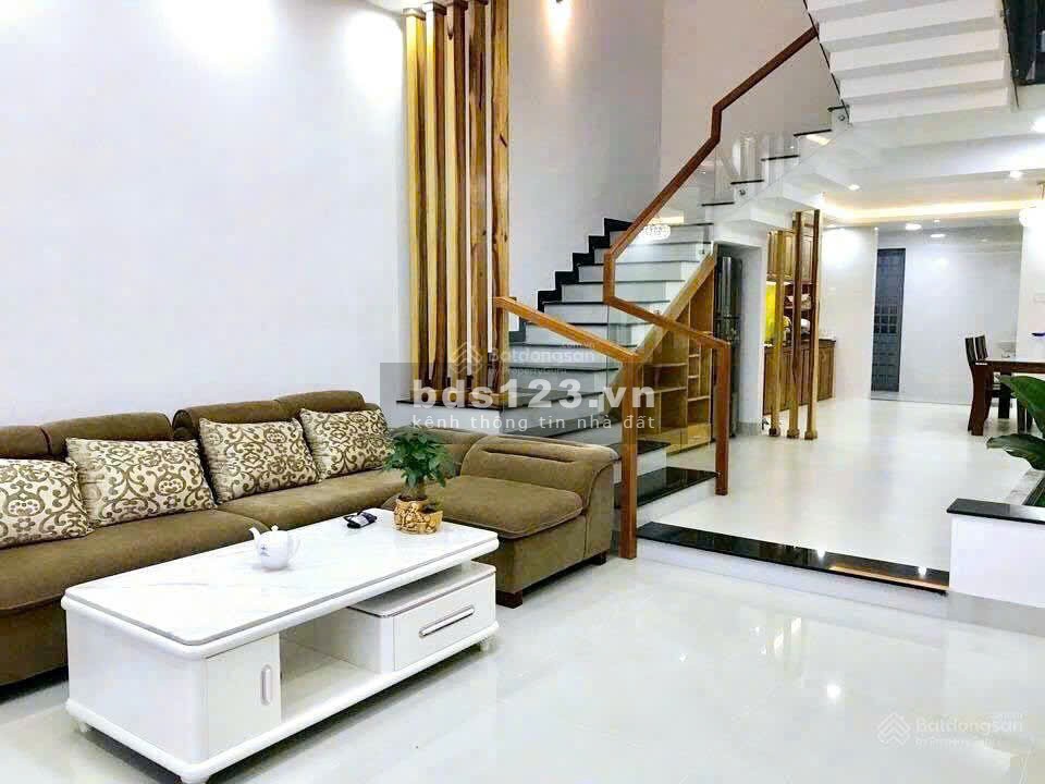 Bán nhà 3 tầng mặt tiền Nguyễn Xuân Khoát, đến biển 300m, nằm trong phố Hàn Quốc, giá 10 tỷ8 tl