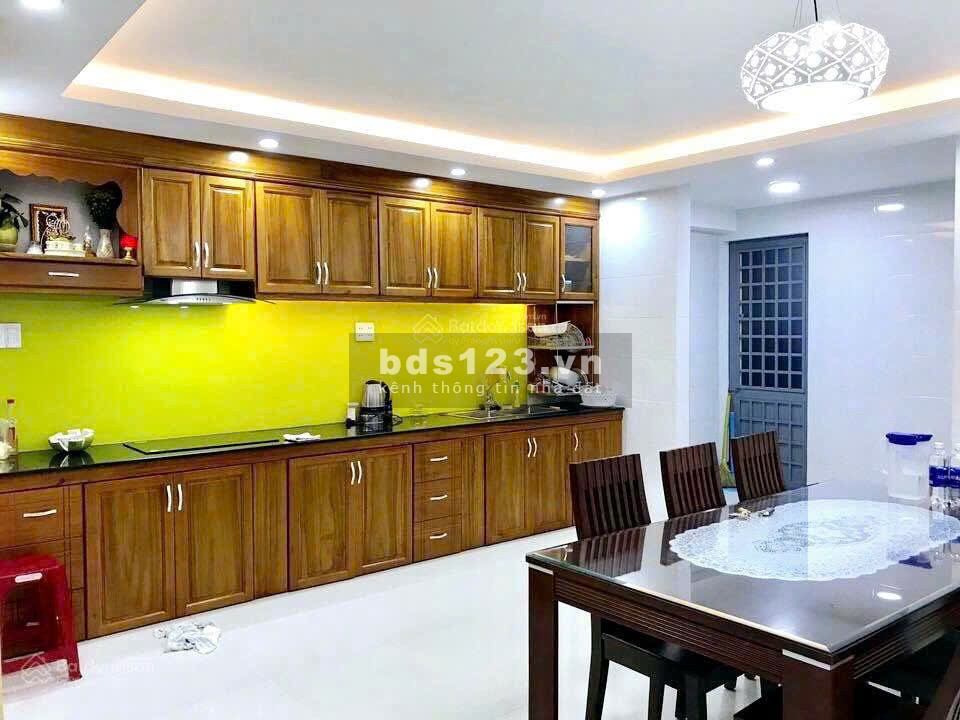 Bán nhà 3 tầng mặt tiền Nguyễn Xuân Khoát, đến biển 300m, nằm trong phố Hàn Quốc, giá 10 tỷ8 tl