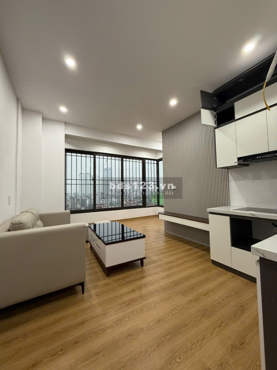 Bán căn hộ Coma 18 phố Lê Trọng Tấn đối diện cổng Pack City