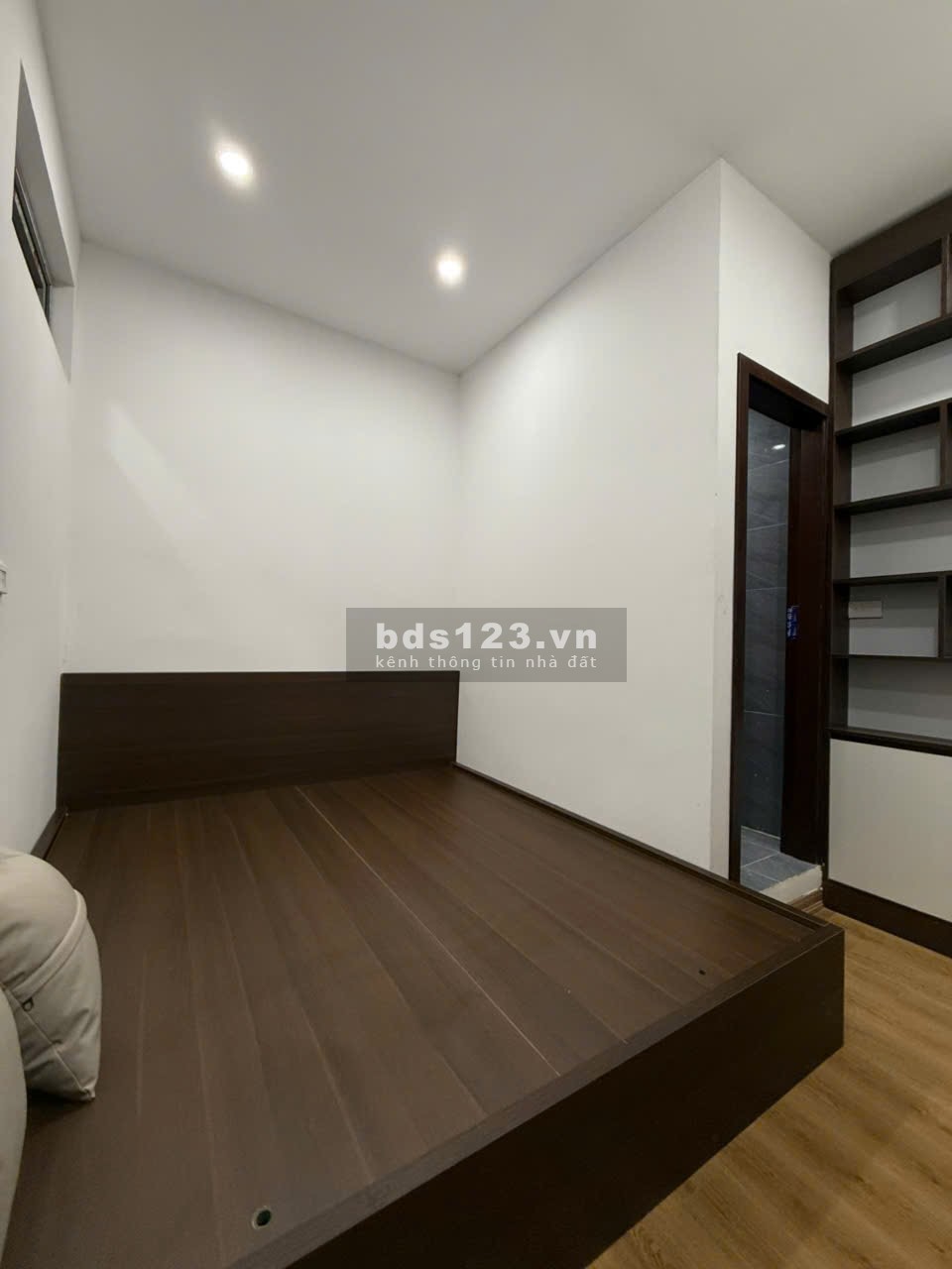Bán căn hộ Coma 18 phố Lê Trọng Tấn đối diện cổng Pack City