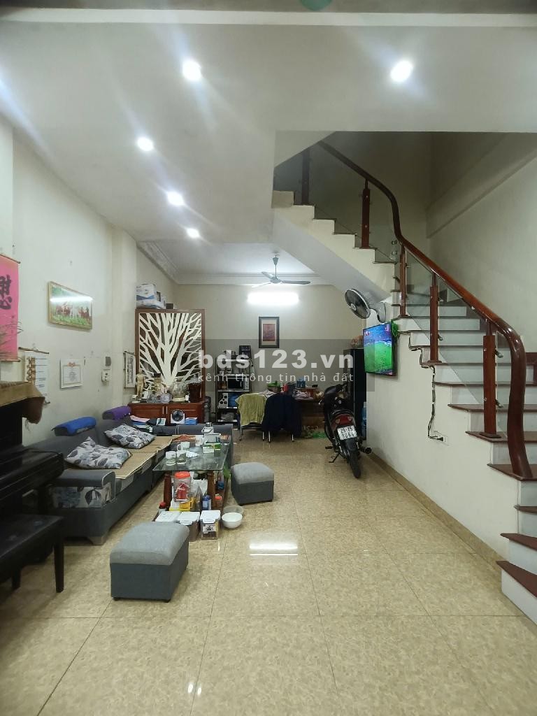 Vũ Tông Phan - 45m², 4 tầng, nhỉnh 8 tỷ - Nhà đẹp ở luôn - Ngõ rộng - Gần phố - Yên tĩnh