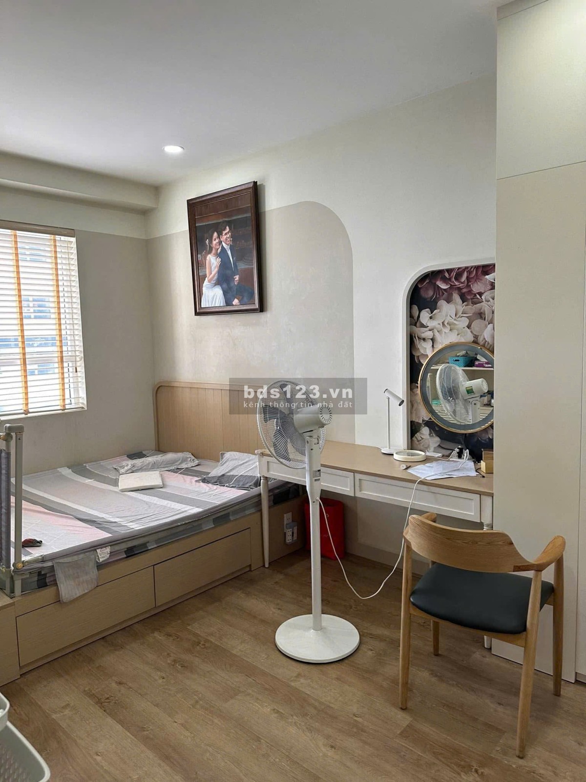 Chung cư Central Plaza, 91 Phạm Văn Hai, P3, TB, 72m2, 2PN, 14tr/tháng.