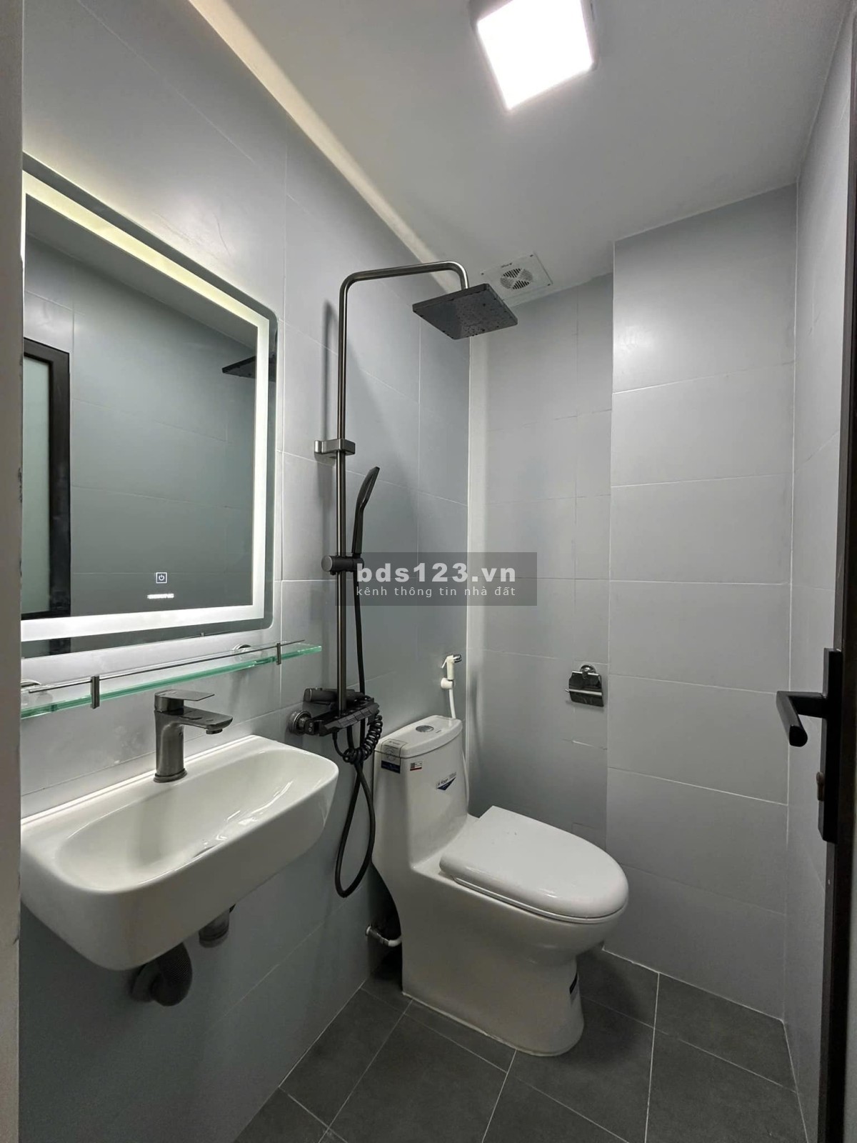 CỰC VIP nhà đẹp ngõ phố 8/3, giá 6.48 tỷ, 27m2x4T, ở luôn