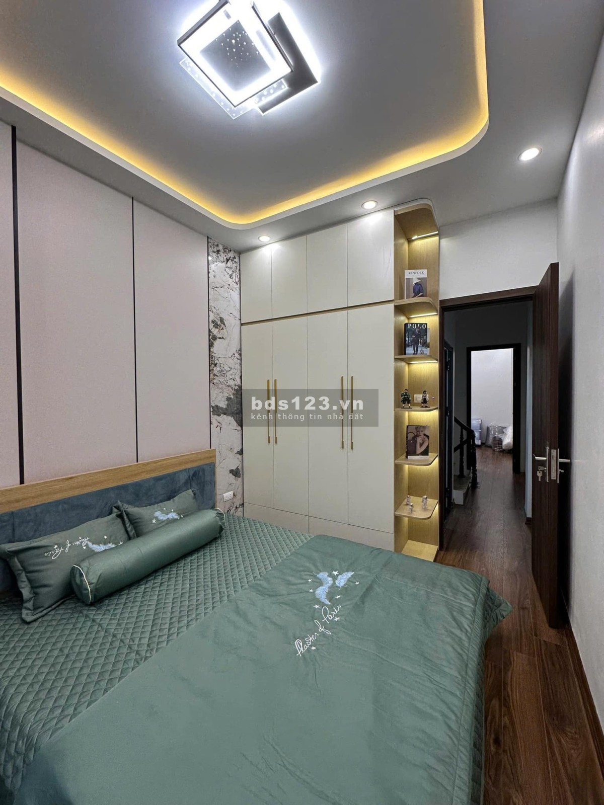 CỰC VIP nhà đẹp ngõ phố 8/3, giá 6.48 tỷ, 27m2x4T, ở luôn