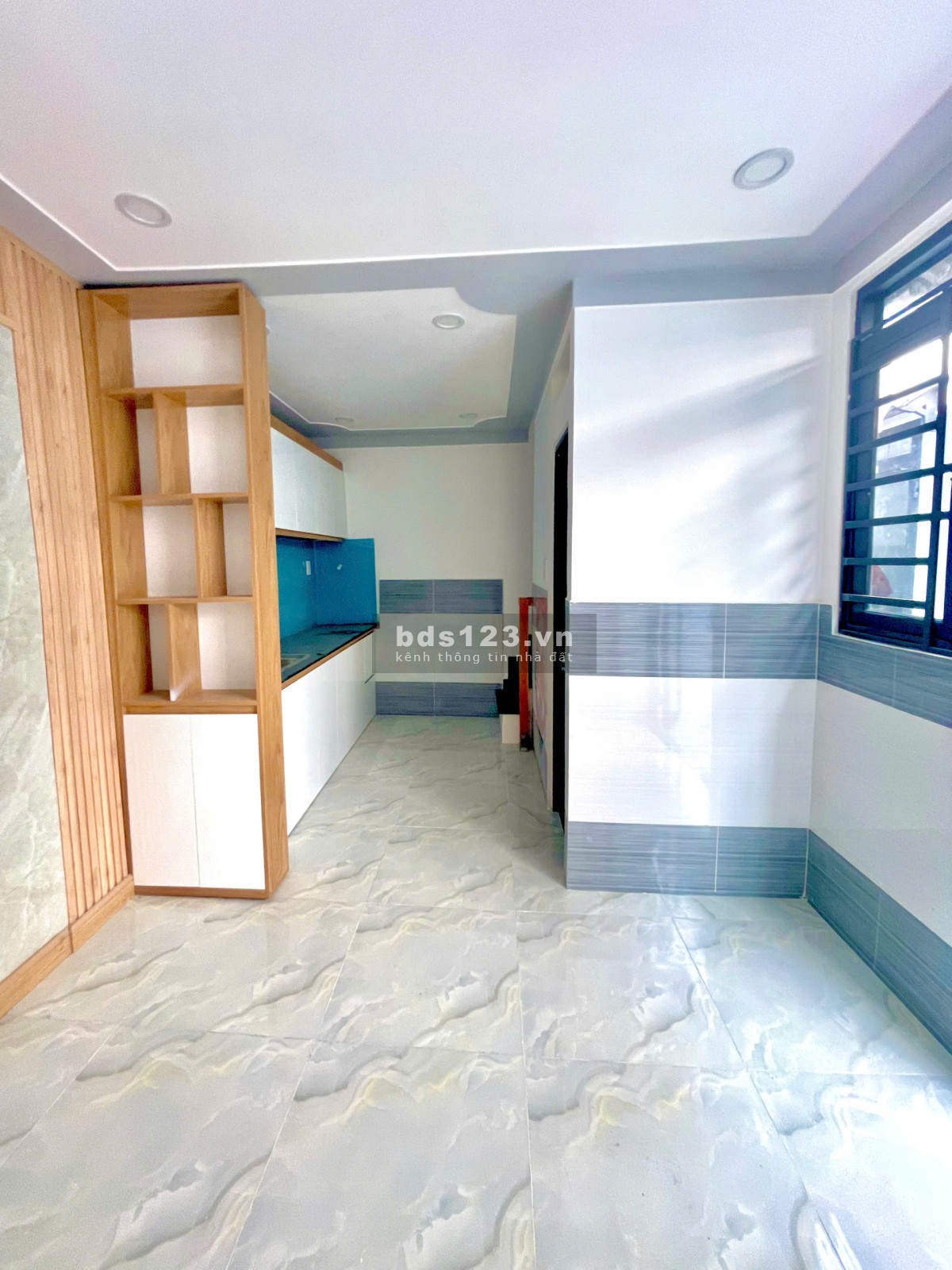 Bán nhà Quận 12 giáp Gò Vấp 2PN thoáng mát