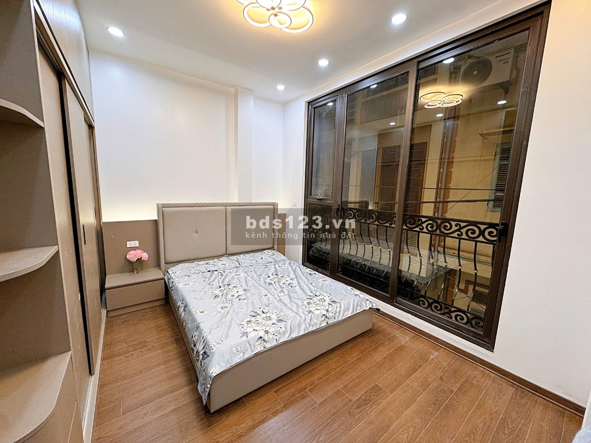 Chính chủ gửi bán nhà Ngô Thì Nhậm, HĐ nhà đẹp 5 tầng thang máy ô tô vào nhà