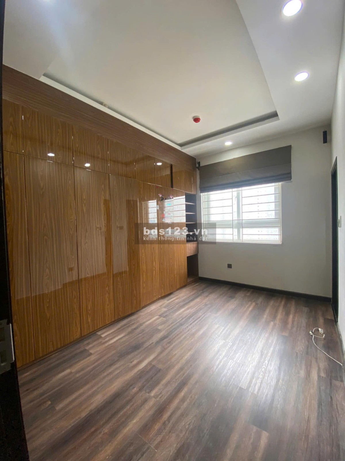 Chung cư Saigonres. Nguyễn Xí, Bình THạnh: 14tr/th, 2p ngủ, 2wc, nội thất