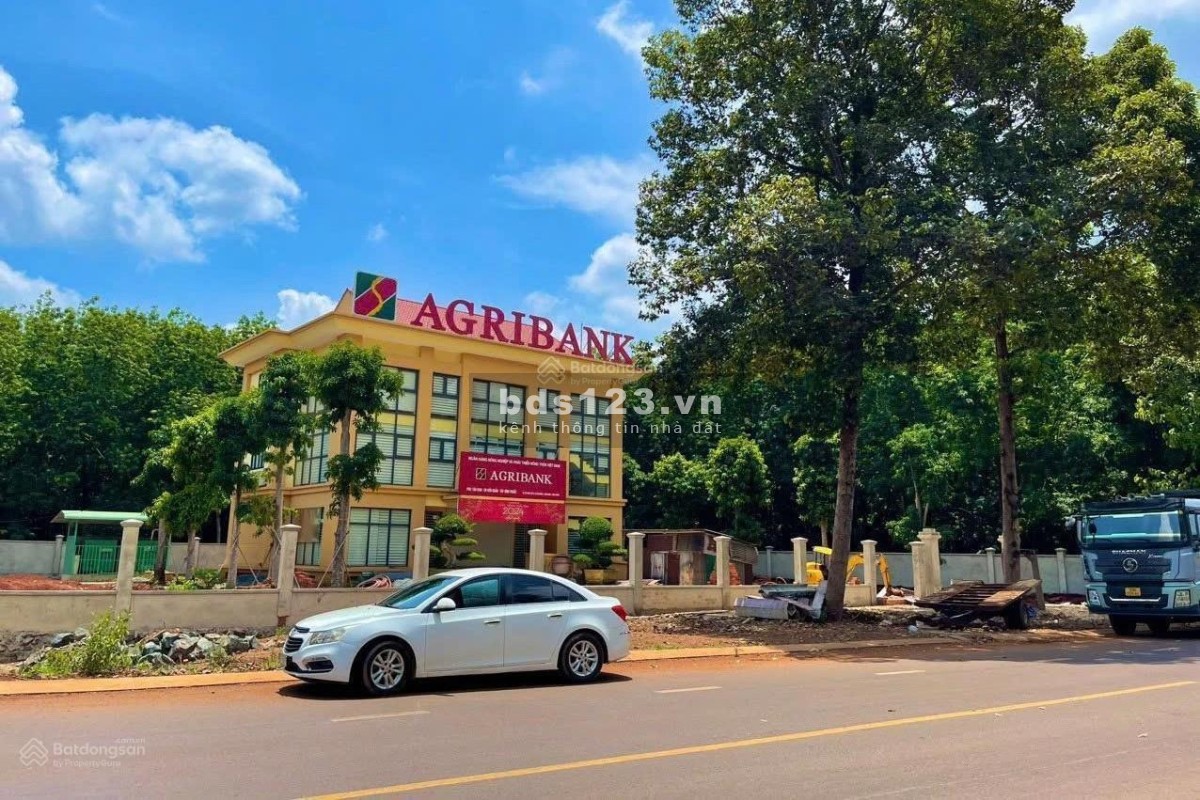 Bán gấp 2MT (50x43=2.250m2) full SHR TC, Sát trường chợ (cty PHÚ HÀO) 960TR
