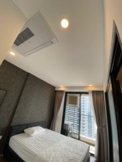 Cần bán căn hộ cao cấp Opal Tower, tầng cao, 1 PN, giá tốt, đang có HĐ thuê