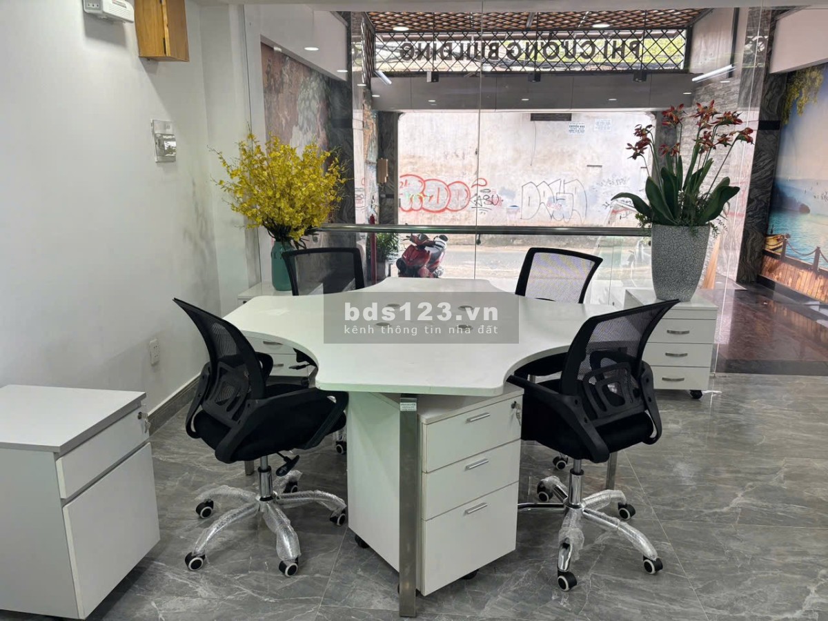 Cho thuê văn phòng trọn gói 32m² tại Phú Nhuận