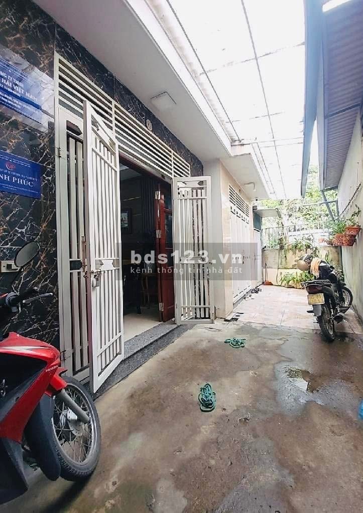 Nhân Huệ - Đồng Mai- Hà Đông - Ngõ 3 gác- 10m ra ô tô tránh nhau