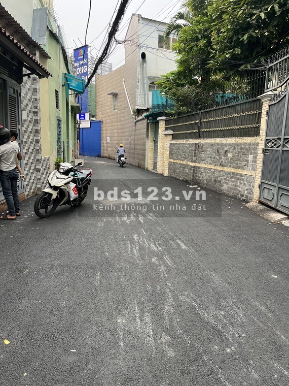 Bán nhà đón Tết, hẻm Lê Quang Định - Gò Vấp, DT 48M2, 2 Tầng, Nhỉnh 4 tỷ