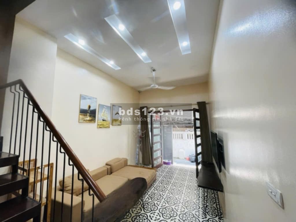 Chính chủ cần bán nhà đẹp phố Tứ Liên