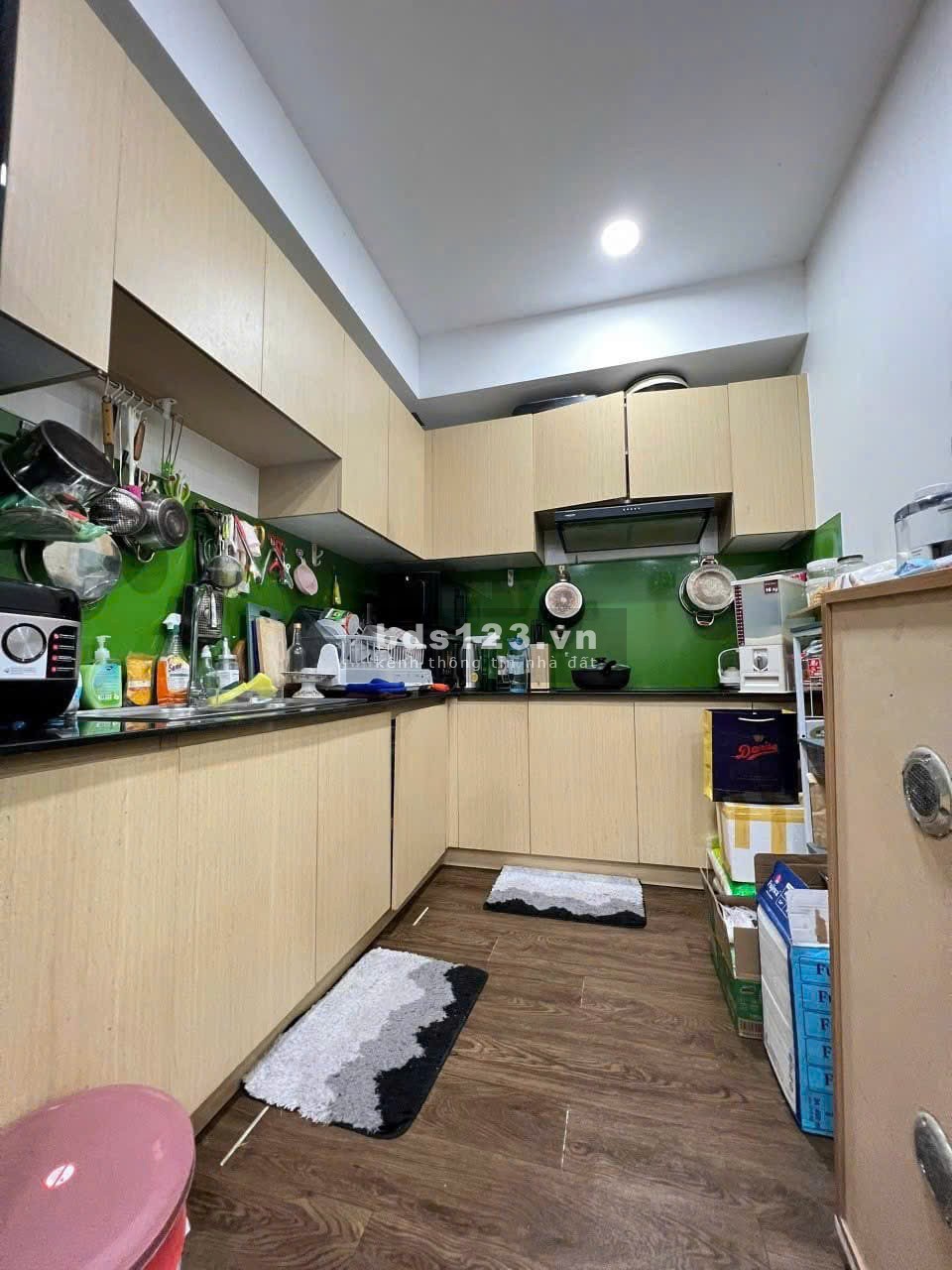 Chung cư Ruby Garden, 2A Nguyễn Sỹ Sách, p15, TB, 80m2, 11tr5/tháng.