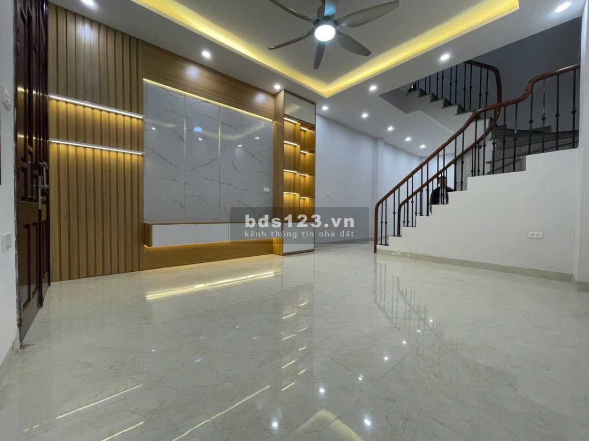 Bán nhà chính chủ Ngọc Thụy - Long Biên
