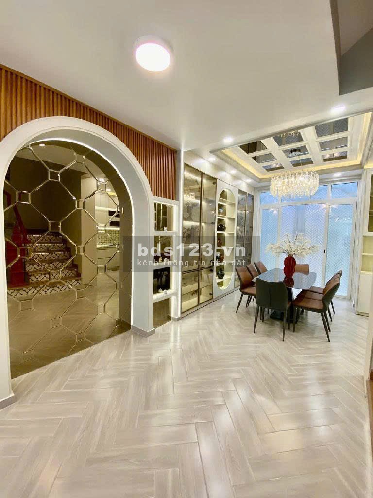 Bán nhà Huỳnh Tấn Phát, Tân Phú Q7, 68m2, 3 tầng, 8.x tỷ.