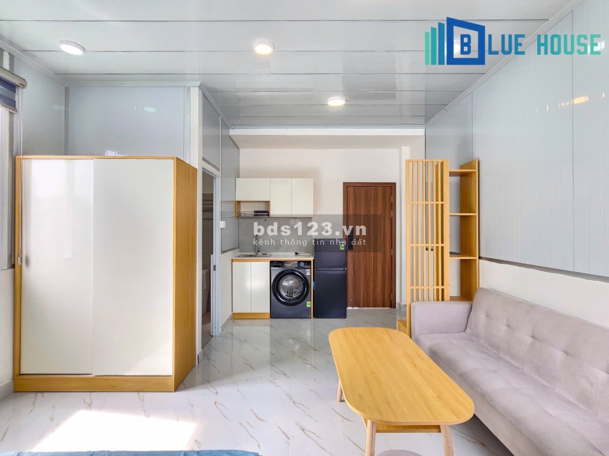 Căn hộ dịch vụ 3 cửa đón sáng tại Tứ Hải, Khu Đất Thánh, P6, quận 10. Giá giảm còn 9 triệu/tháng