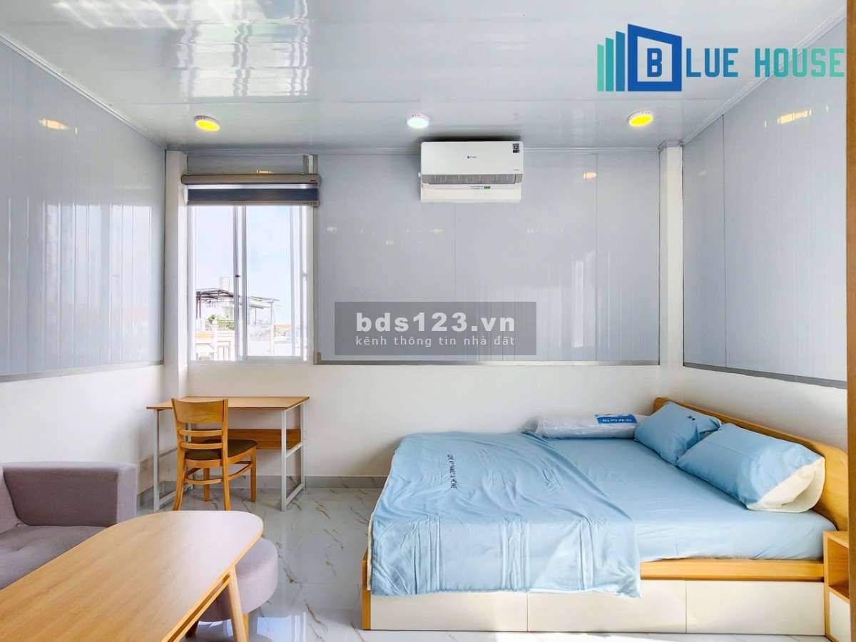 Căn hộ dịch vụ 3 cửa đón sáng tại Tứ Hải, Khu Đất Thánh, P6, quận 10. Giá giảm còn 9 triệu/tháng