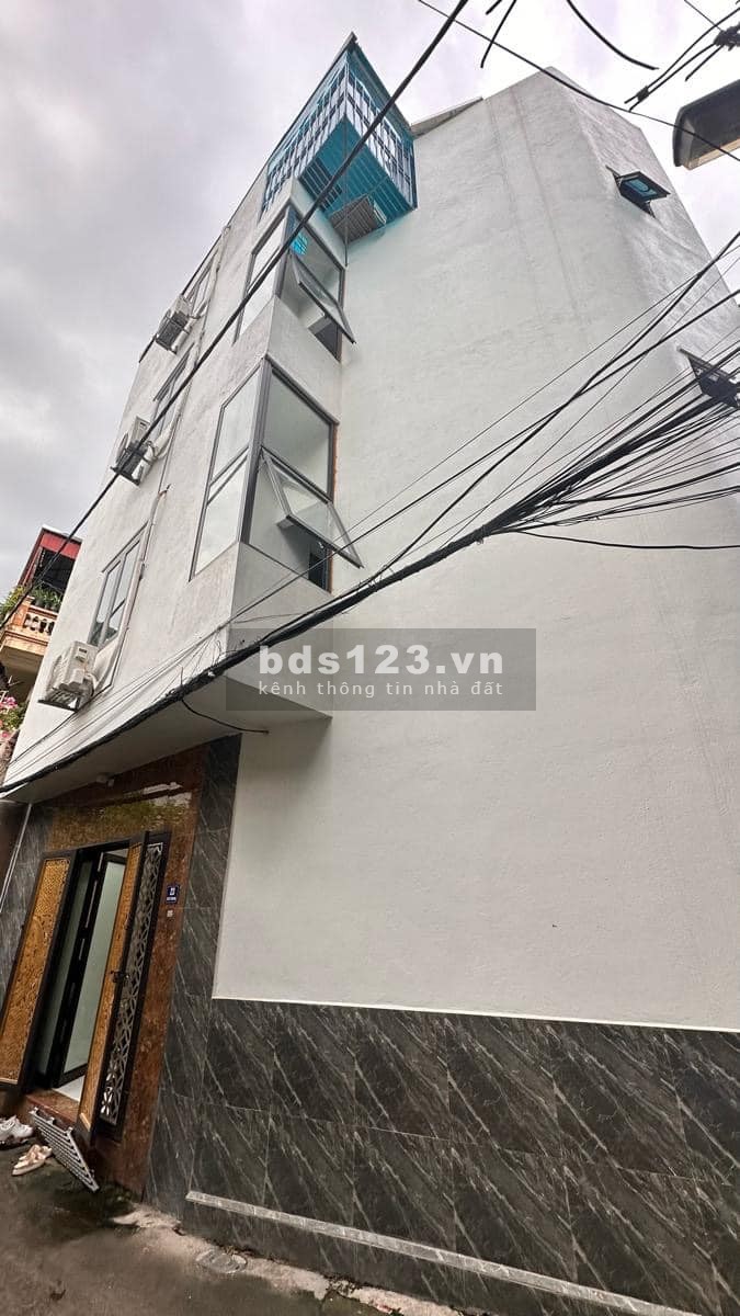 Rẻ + Đẹp. Nhà Minh Khai căn góc, sổ đỏ 33m2 - Vừa hoàn thiện - Hơn 5ty