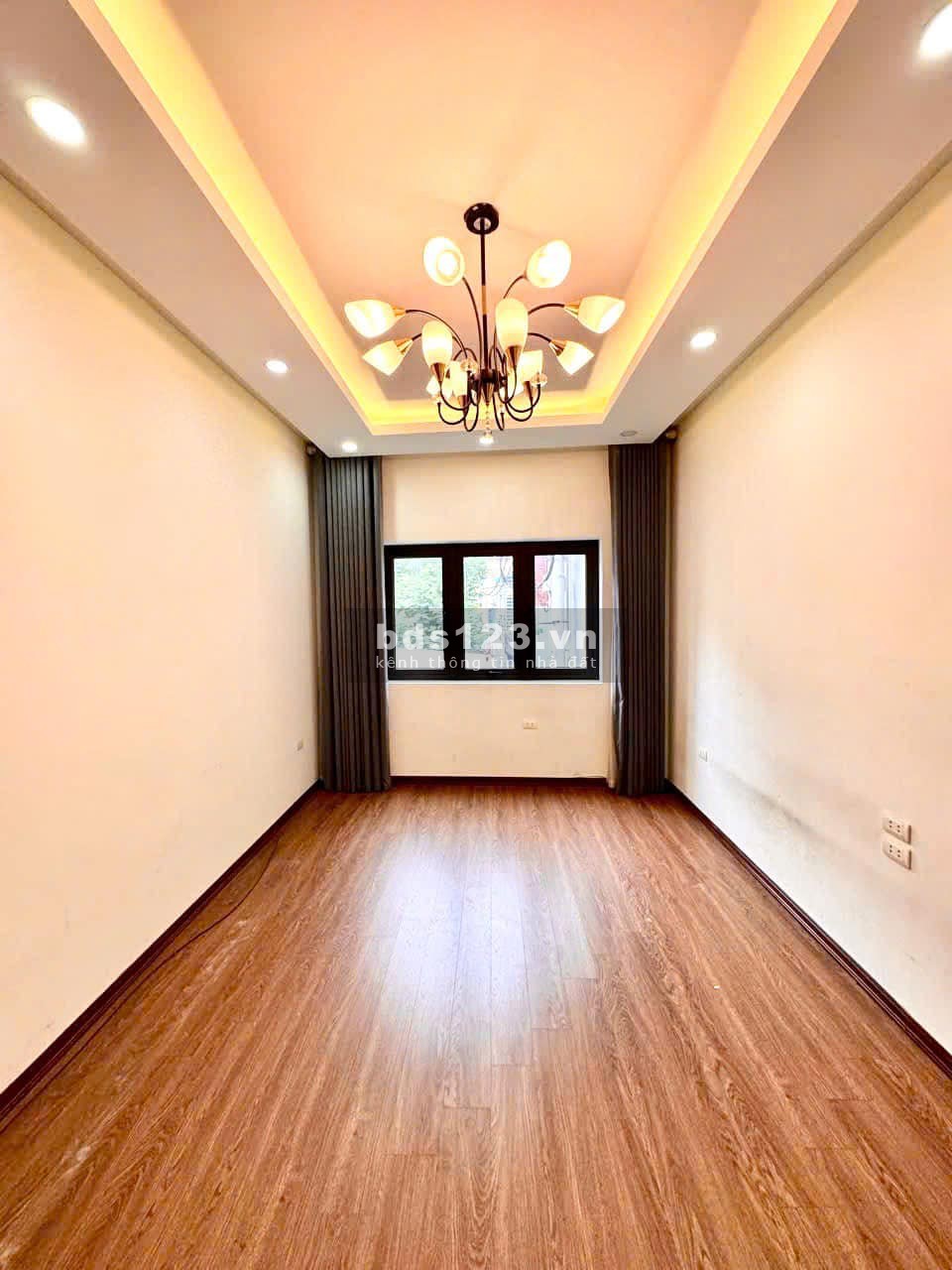 Bán gấp nhà ngõ Gốc Đề. 44m2 - 4 tầng ngõ thông, thoáng trước sau, OTO đầu ngõ.