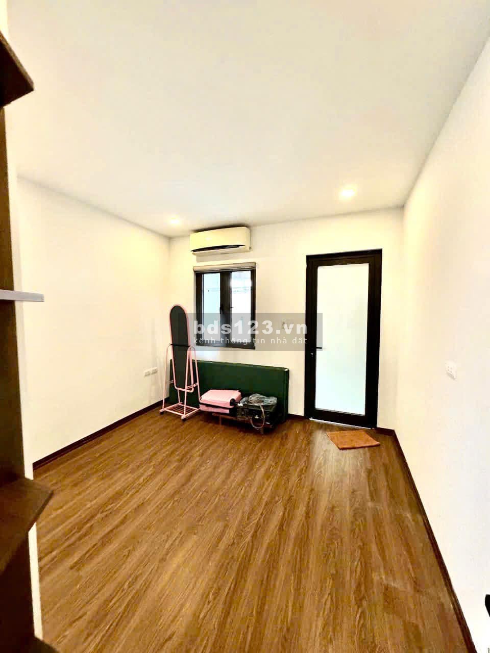 Bán gấp nhà ngõ Gốc Đề. 44m2 - 4 tầng ngõ thông, thoáng trước sau, OTO đầu ngõ.